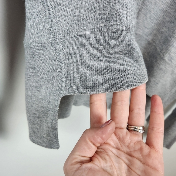 Lululemon Pure Balance Grey Sweater Lightweight Fine Knit Size S Soft Cozy - Picture 5 of 11